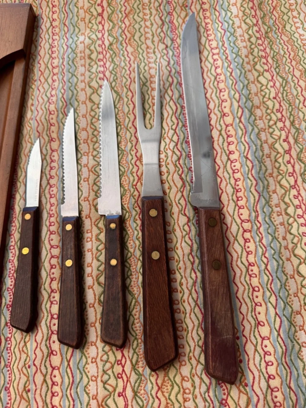 Vintage Forgecraft by Washington Forge 5-piece knife set wooden hanging storage
